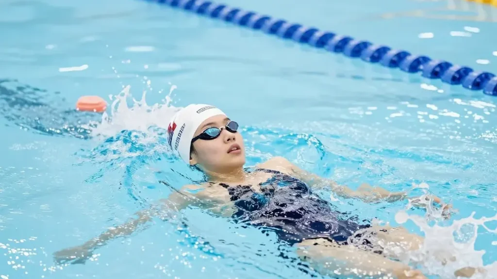 Natation, piscine et hyperhidrose